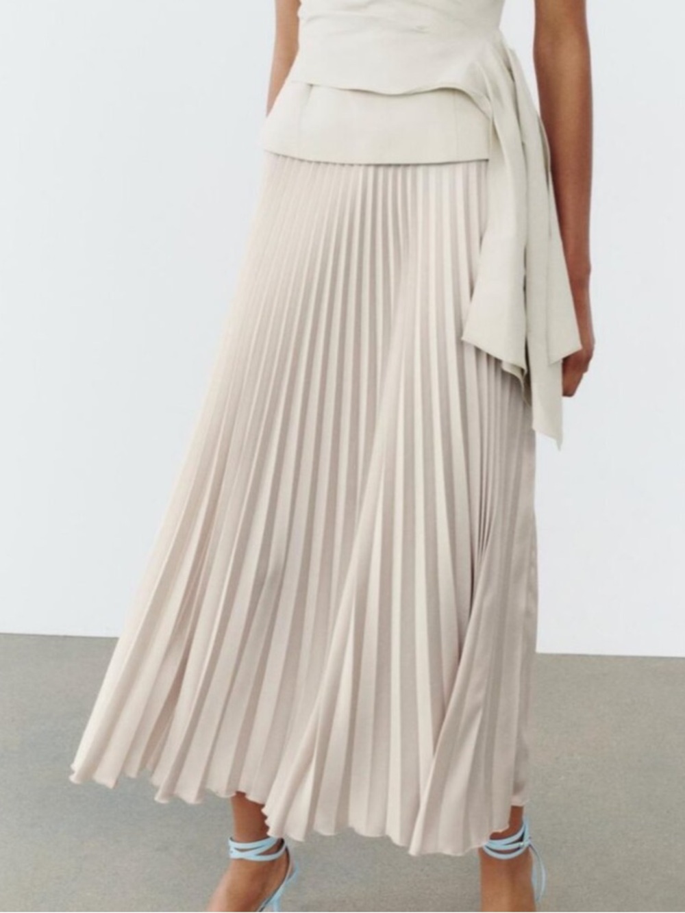 Zara Pleated Maxi Skirt in Soft Gold Champagne Size Medium